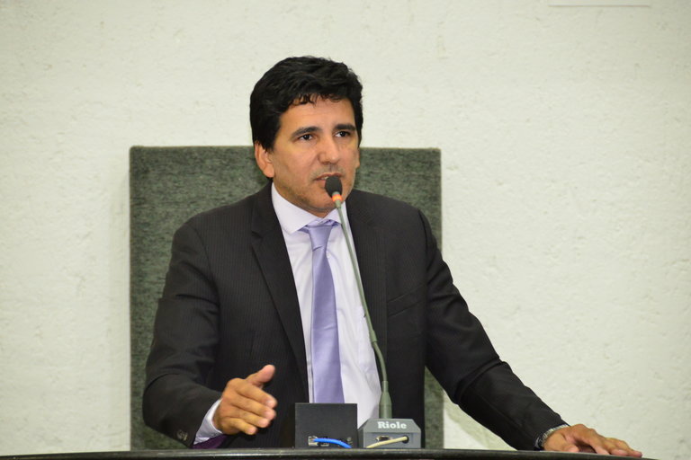 Prof. Júnior Geo destaca principais ações de seu primeiro ano como deputado  estadual - Conexão Tocantins - Portal de Notícias